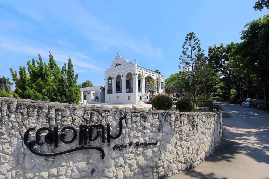 Je t'aime cafe&villa Sing Buri Esterno foto